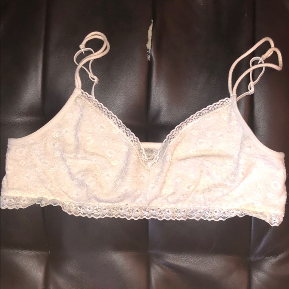Old navy bralette size XL cream color
